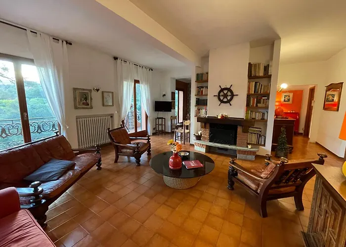 Gemma In A Pinamare Villa *